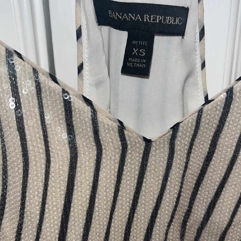 Banana Republic Sequin Top - Picture 2 of 4
